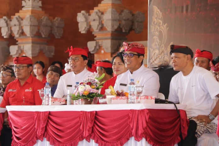 Bupati Sanjaya Hadiri Pembinaan Gong Kebyar Duta Kabupaten Tabanan Dalam Rangka Pesta Kesenian Bali XLV 2023