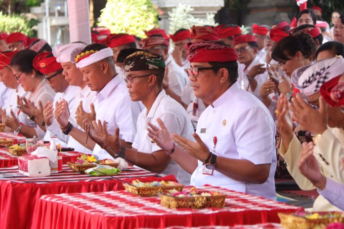 tumpek klurut 2