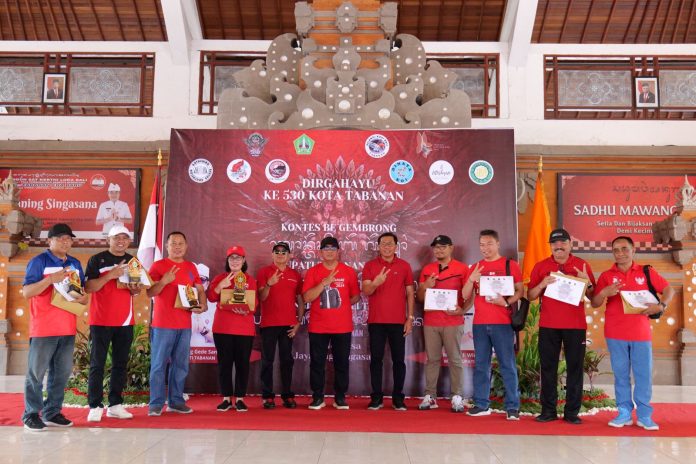 Bupati Sanjaya Nilai Langsung Kontes Be Gembrong Rangkaian HUT ke-530 Kota Tabanan 3