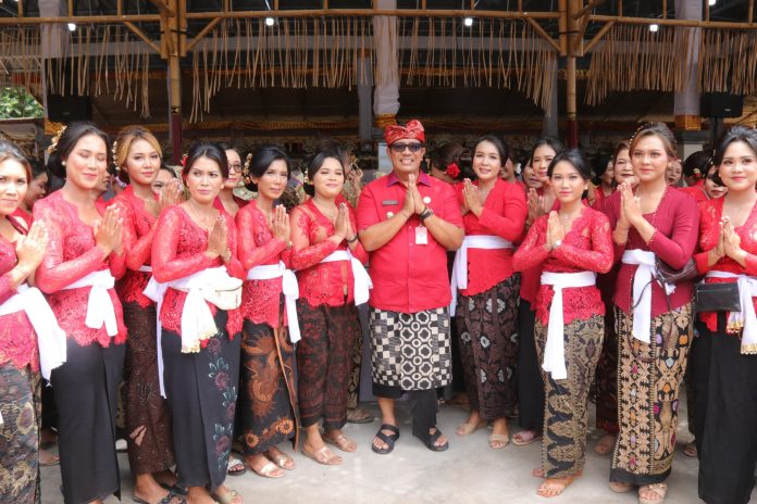 Bupati Tabanan Apresiasi Karya Pitra Yadnya dan Manusa Yadnya Gabungan 2 Desa dan 5 Banjar Desa Adat Belayu (2) (1)